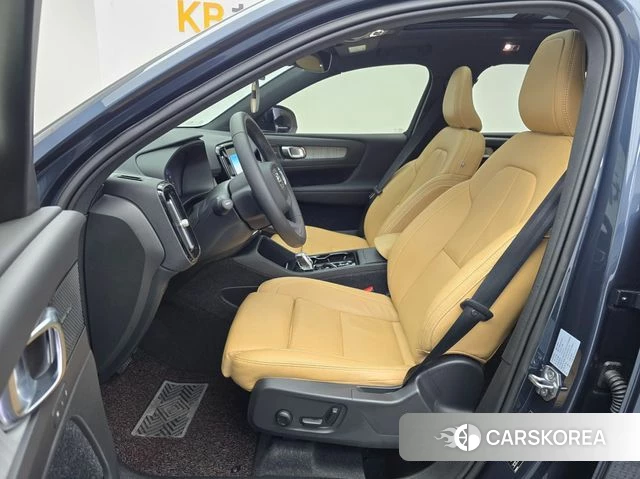 Volvo XC40 id 3866133 из Кореи 19