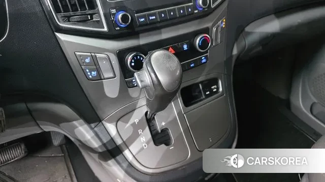 Hyundai The New Grand Starex id 3692926 из Кореи 19