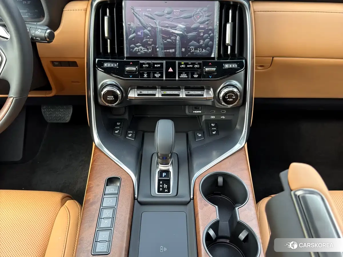 Lexus LX id 4681251 из Китая 18