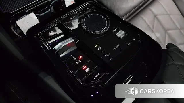 BMW 5 Series (G60) id 3021893 из Кореи 19