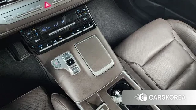 Hyundai The New Grandeur IG Hybrid id 3084364 из Кореи 19