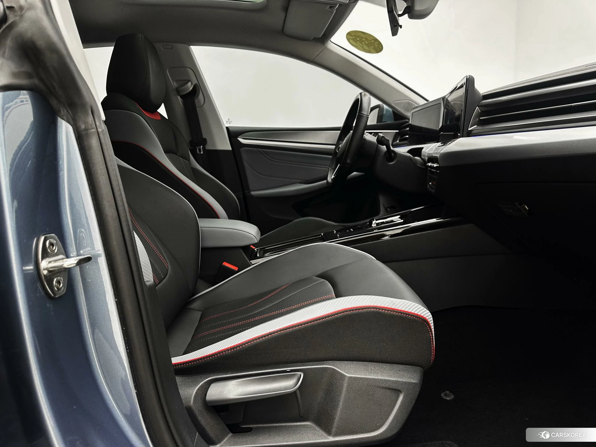 Volkswagen Lamando id 4514833 из Китая 23