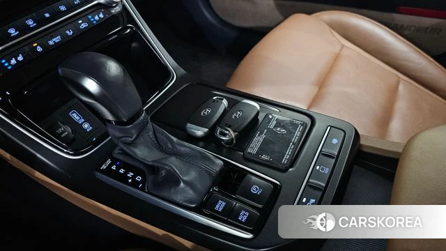 Hyundai Grandeur IG Hybrid id 4626323 из Кореи 32