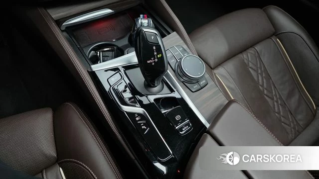 BMW 5 Series (G30) id 3807270 из Кореи 19