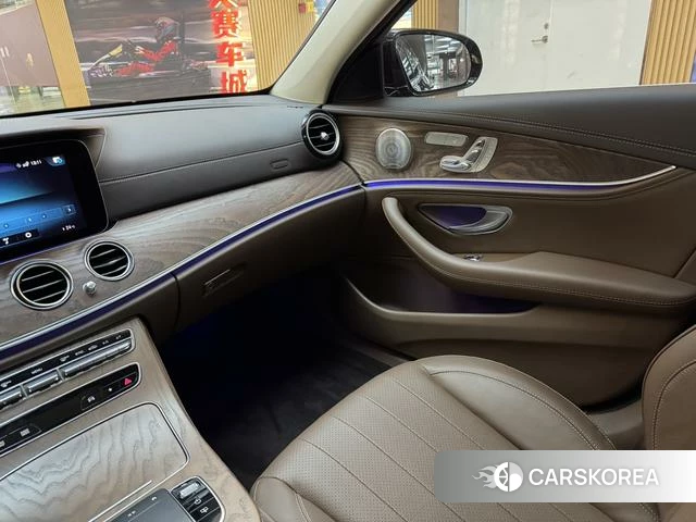 Mercedes-Benz E-class id 4290249 из Китая 19