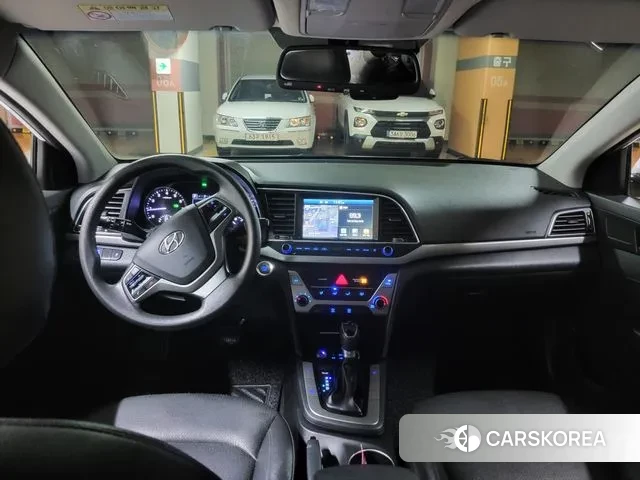 Hyundai Avante AD id 3737153 из Кореи 17