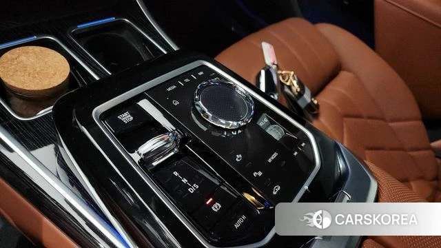 BMW 7 Series (G70) id 4394353 из Кореи 36