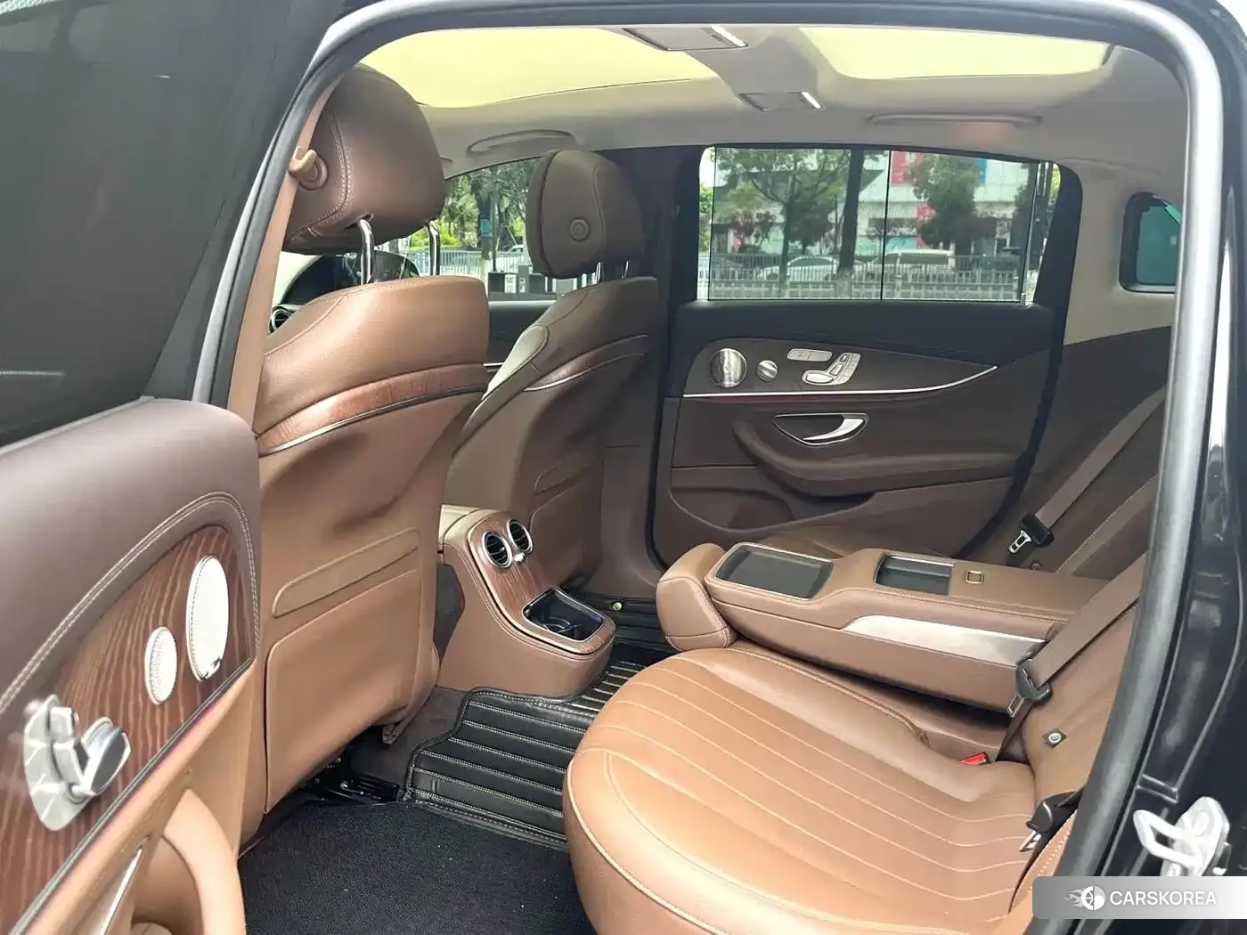 Mercedes-Benz E-Class id 4565171 из Китая 9