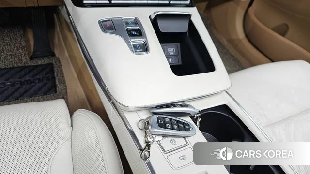 Hyundai The New Grandeur IG id 4402298 из Кореи 29