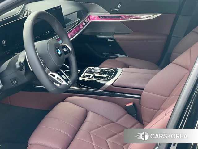 BMW 7 Series (G70) id 4329316 из Кореи 17
