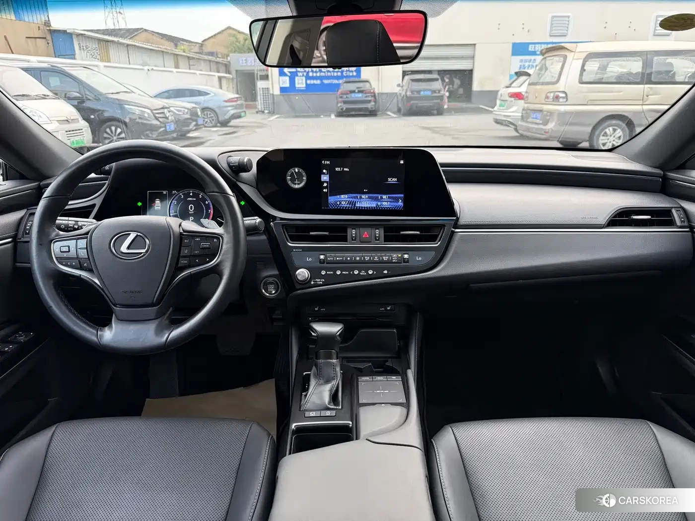 Lexus ES id 4514144 из Китая 24