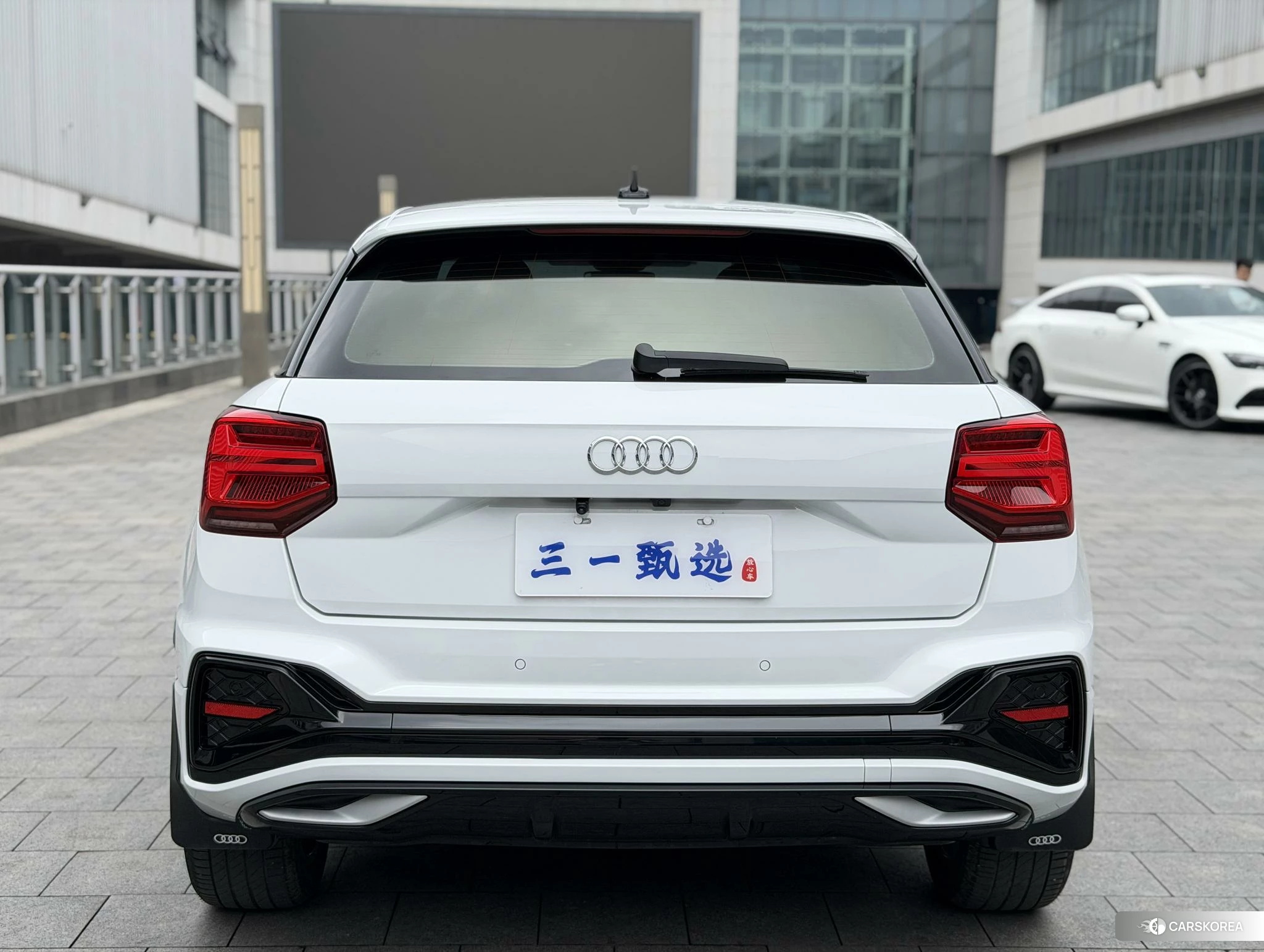 Audi Q2L id 4487333 из Китая 17