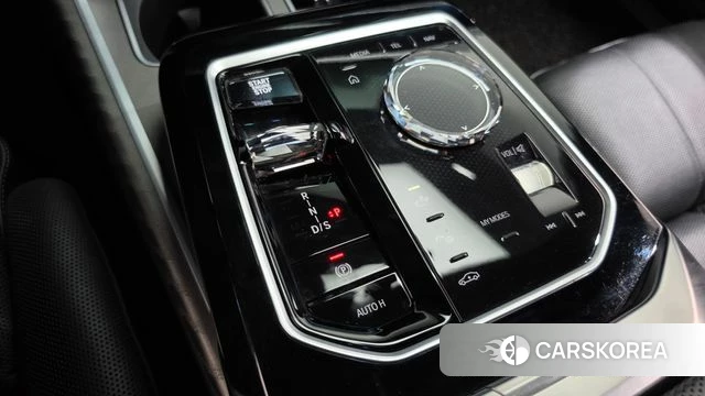BMW 7 Series (G70) id 4863509 из Кореи 34