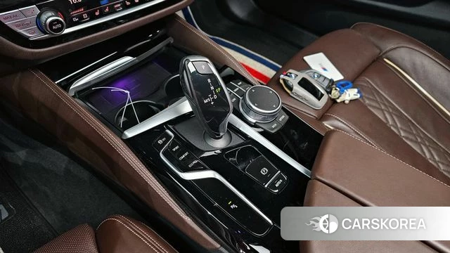 BMW 5 Series (G30) id 3865367 из Кореи 19