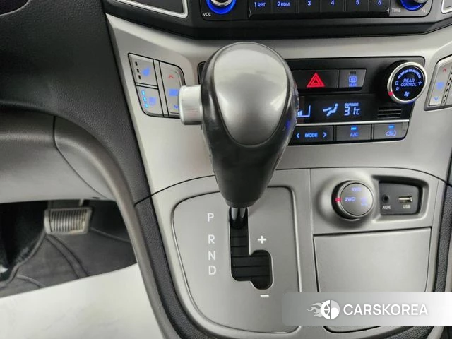 Hyundai The New Grand Starex id 4465706 из Кореи 19