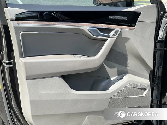 Volkswagen Touareg id 4336080 из Китая 16