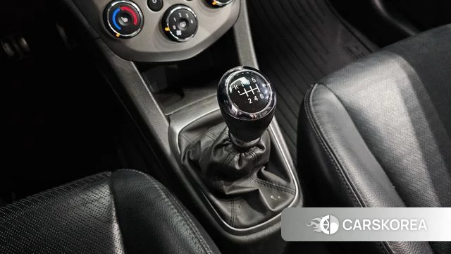 Chevrolet (GM Daewoo) The New Aveo Hatchback id 4351357 из Кореи 19