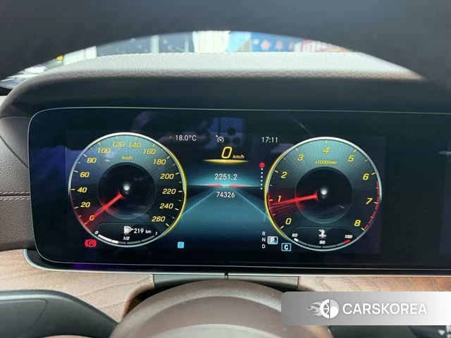 Mercedes-Benz E-class id 4271591 из Китая 21