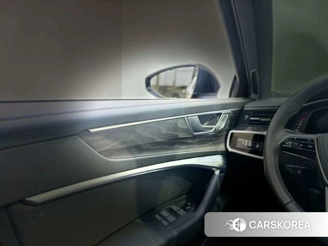 Audi A6L id 4321086 из Китая 17