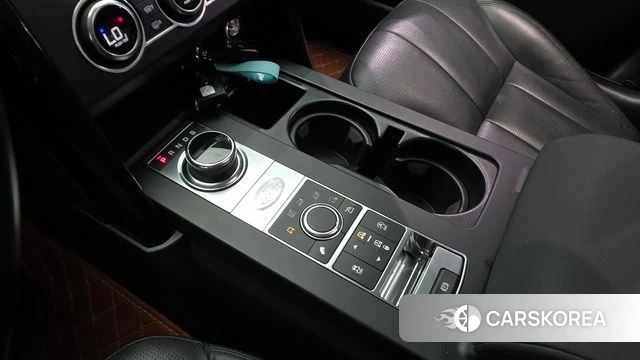 Land Rover Discovery 5 id 4610018 из Кореи 32