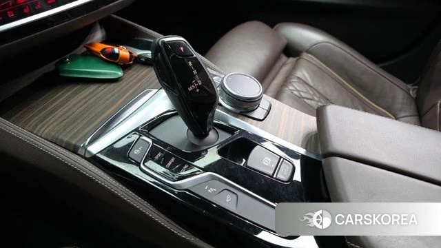 BMW 5 Series (G30) id 4543754 из Кореи 19