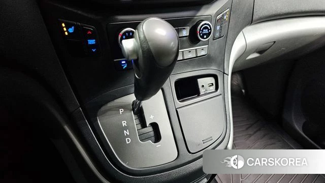 Hyundai The New Grand Starex id 3829256 из Кореи 19