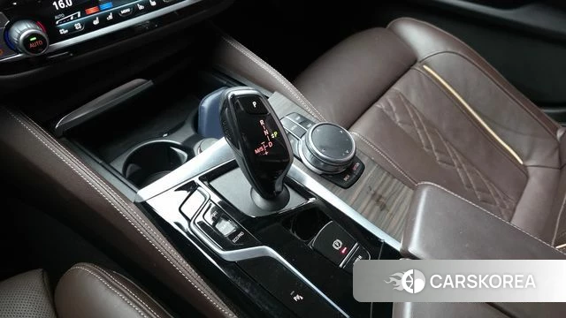 BMW 5 Series (G30) id 4395544 из Кореи 30