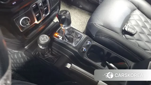 Jeep Wrangler (JL) id 3296465 из Кореи 19