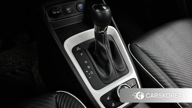 Hyundai Venue id 3844789 из Кореи 19