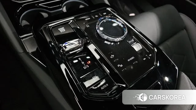 BMW 5 Series (G60) id 3614420 из Кореи 19