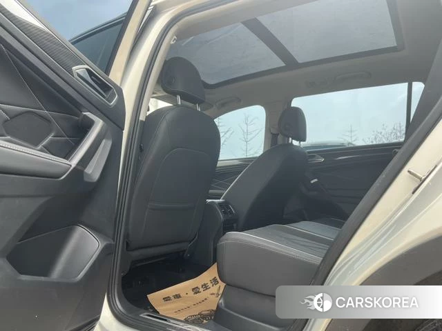 Volkswagen Tiguan L id 4307322 из Китая 9