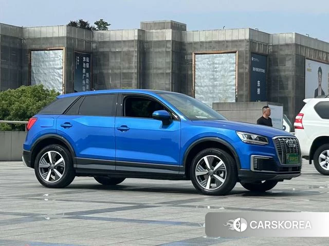 Audi Q2L e-tron id 4307125 из Китая 18