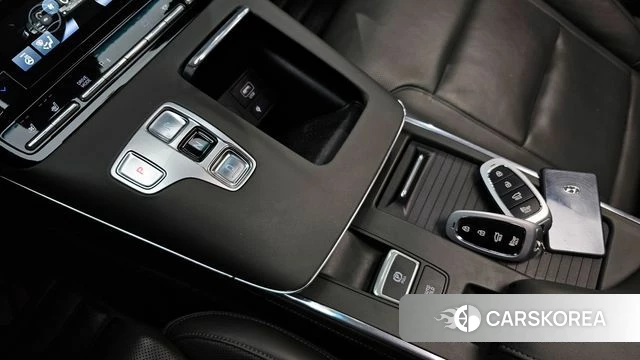 Hyundai The New Grandeur IG id 3916633 из Кореи 19