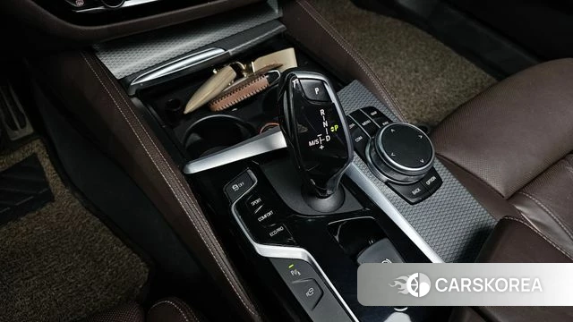 BMW 5 Series (G30) id 4708592 из Кореи 32