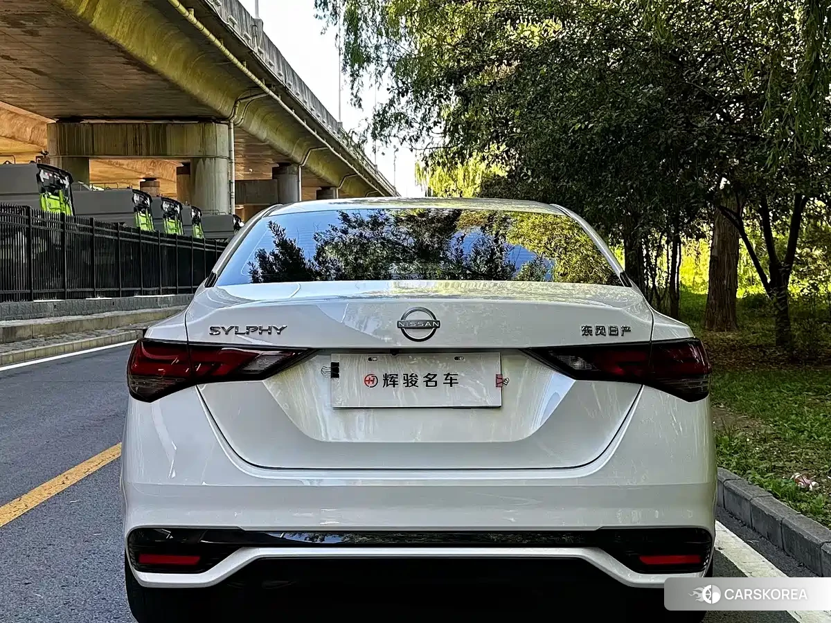 Nissan Xuan Yi id 4515386 из Китая 17