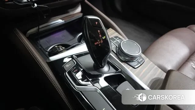 BMW 5 Series (G30) id 3391530 из Кореи 19