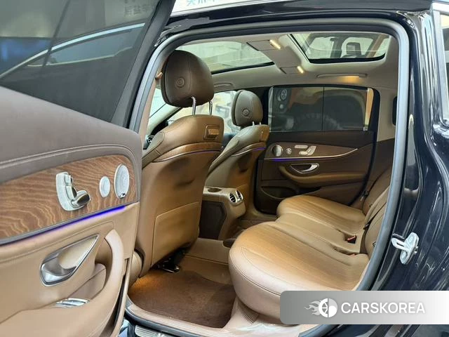 Mercedes-Benz E-class id 3889773 из Китая 9