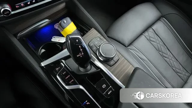 BMW 5 Series (G30) id 3354473 из Кореи 19