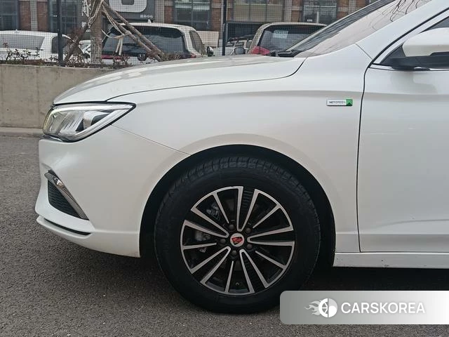 Roewe Ei5 id 3882329 из Китая 24