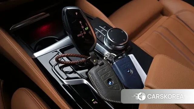 BMW 5 Series (G30) id 3058371 из Кореи 19