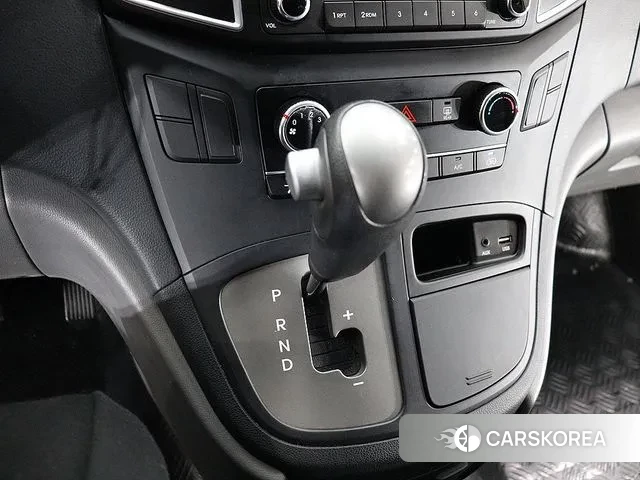 Hyundai The New Grand Starex id 3578834 из Кореи 19