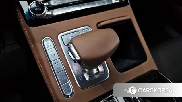 Genesis G90 id 3672436 из Кореи 19