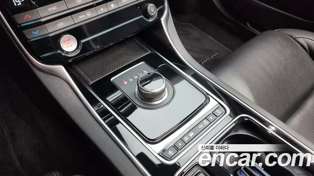 Jaguar XE id 2761721 из Кореи 19