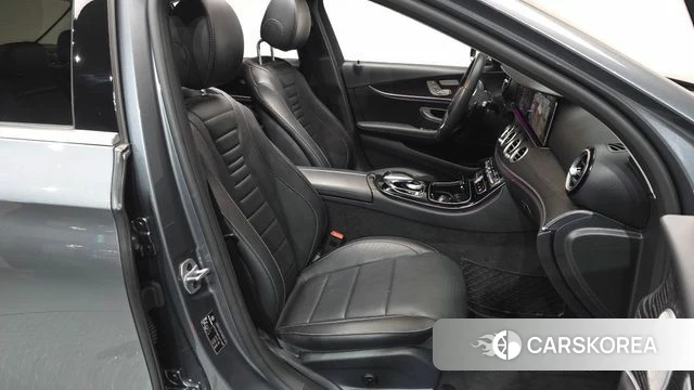 Mercedes-Benz E-Class W213 id 3834079 из Кореи 19