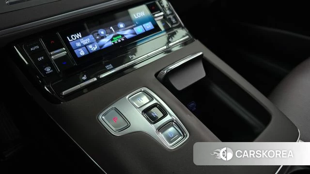 Hyundai The New Grandeur IG Hybrid id 4469609 из Кореи 30