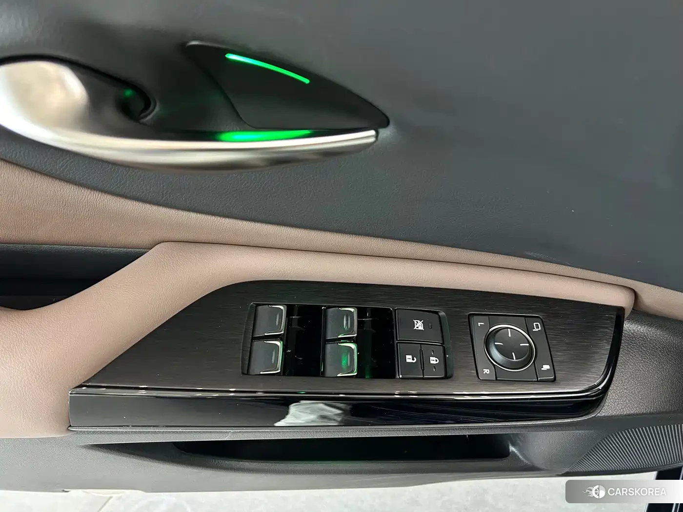 Lexus ES id 4659710 из Китая 27