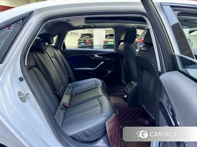 Audi A4L id 3919374 из Китая 15