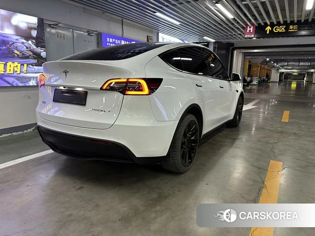 Tesla Model Y id 4235414 из Китая 13