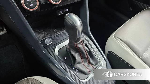 Volkswagen T-Roc id 4518971 из Кореи 19