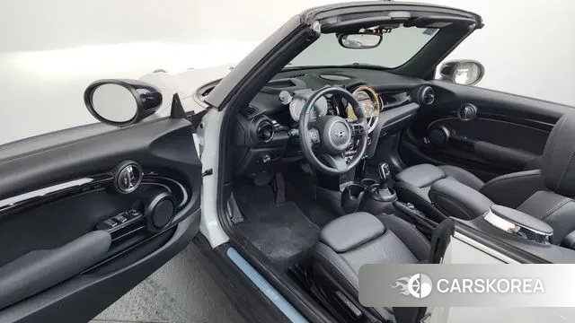 Mini Cooper Convertible id 3619946 из Кореи 19